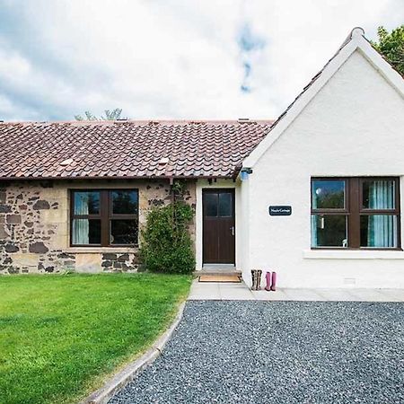 Douglas Fir Lodge With Hot Tub Near Cupar Fife Luthrie Extérieur photo
