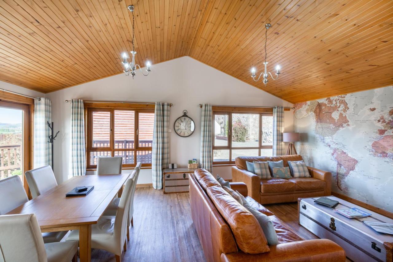 Douglas Fir Lodge With Hot Tub Near Cupar Fife Luthrie Extérieur photo