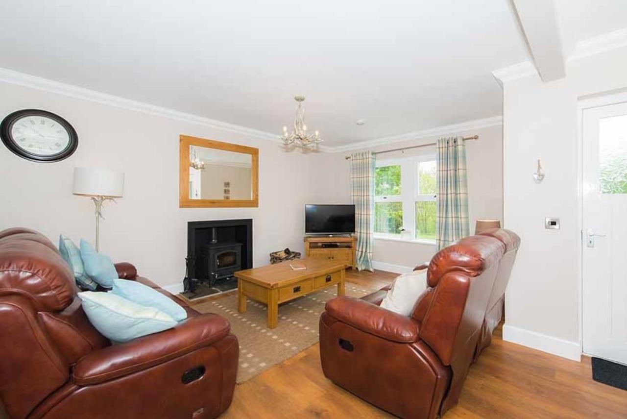 Douglas Fir Lodge With Hot Tub Near Cupar Fife Luthrie Extérieur photo